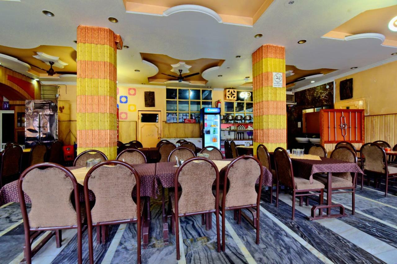 Oyo 26909 Hotel Paras Mandi Extérieur photo