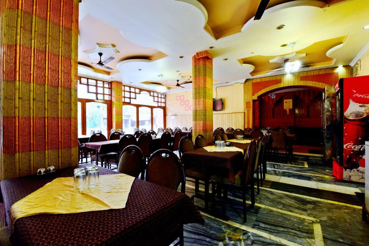 Oyo 26909 Hotel Paras Mandi Extérieur photo