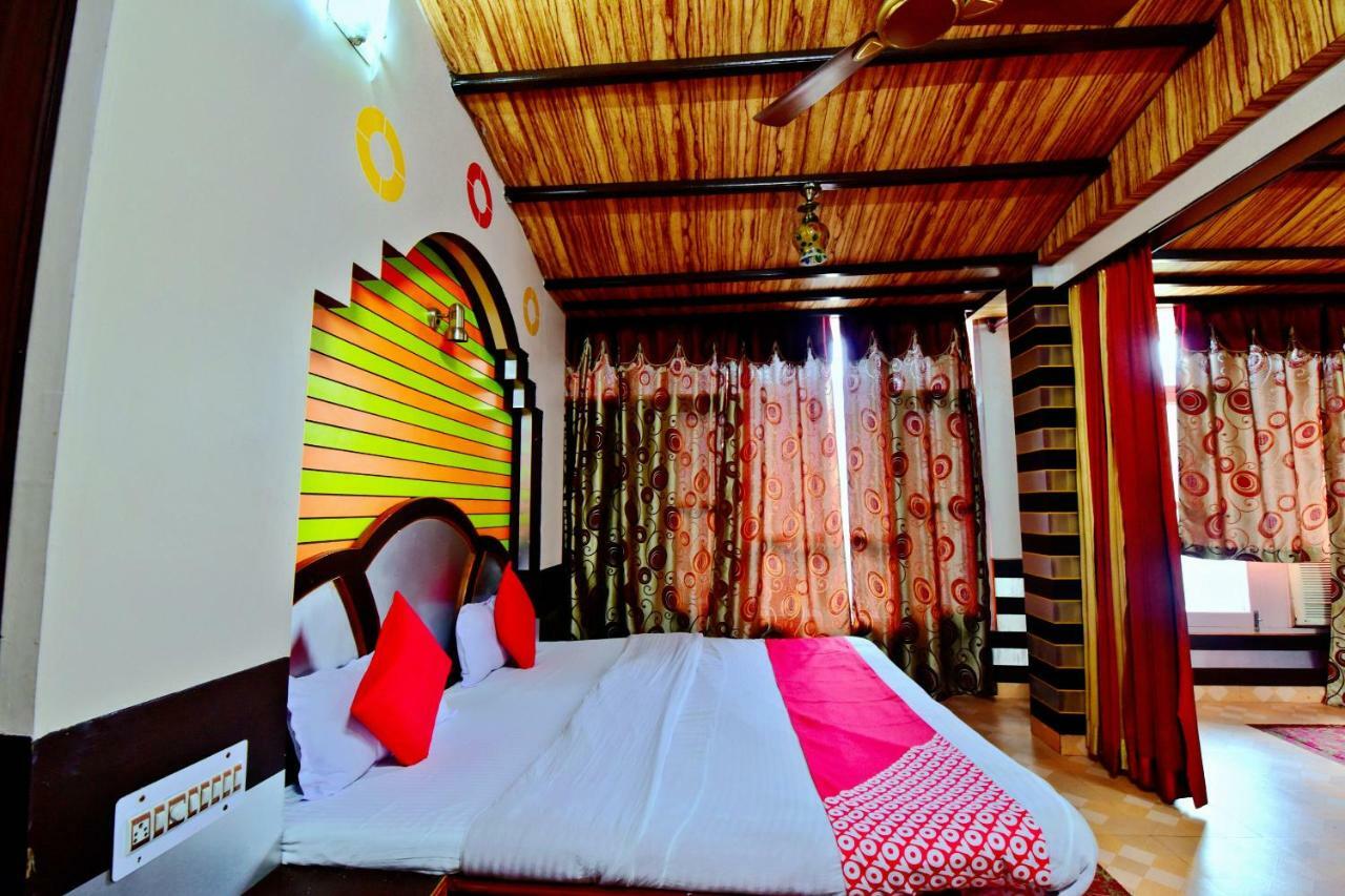 Oyo 26909 Hotel Paras Mandi Extérieur photo