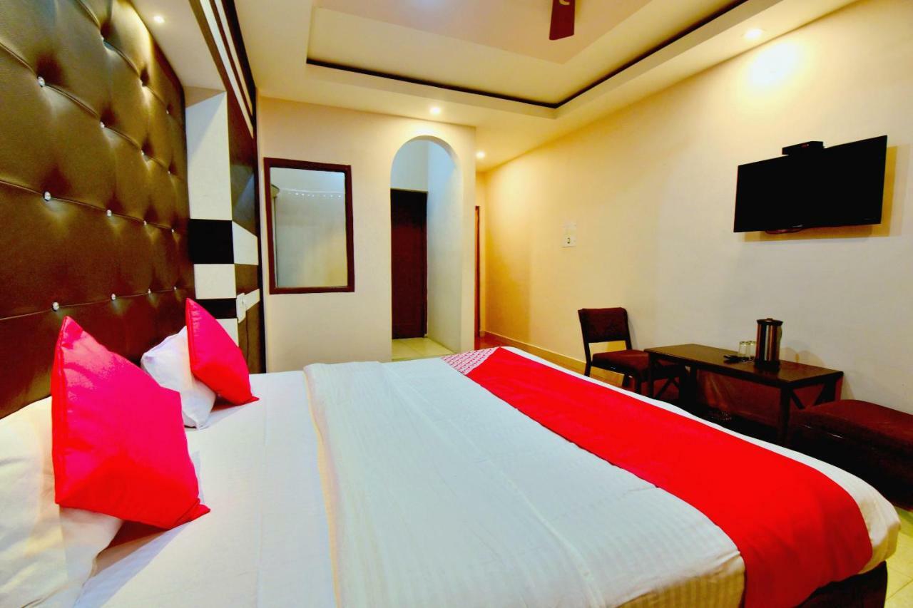 Oyo 26909 Hotel Paras Mandi Extérieur photo