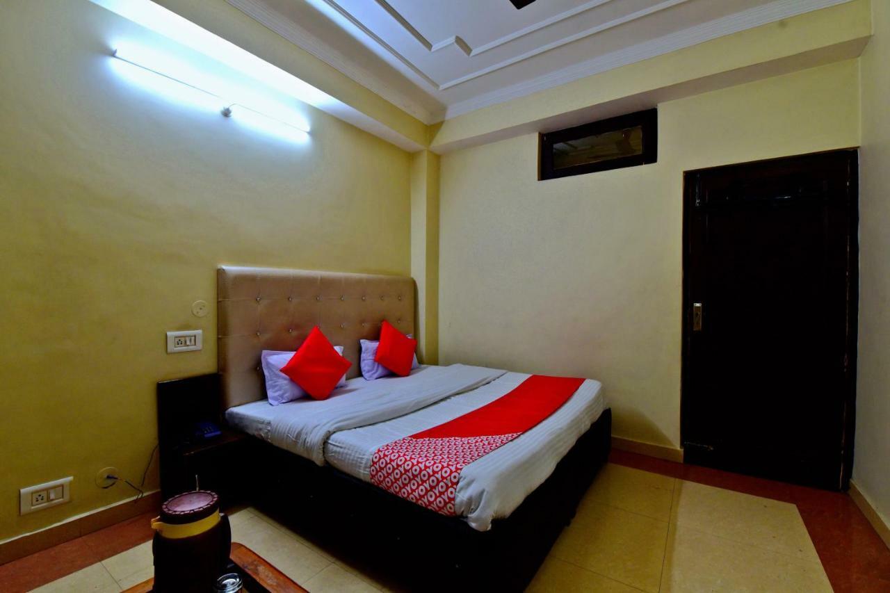 Oyo 26909 Hotel Paras Mandi Extérieur photo