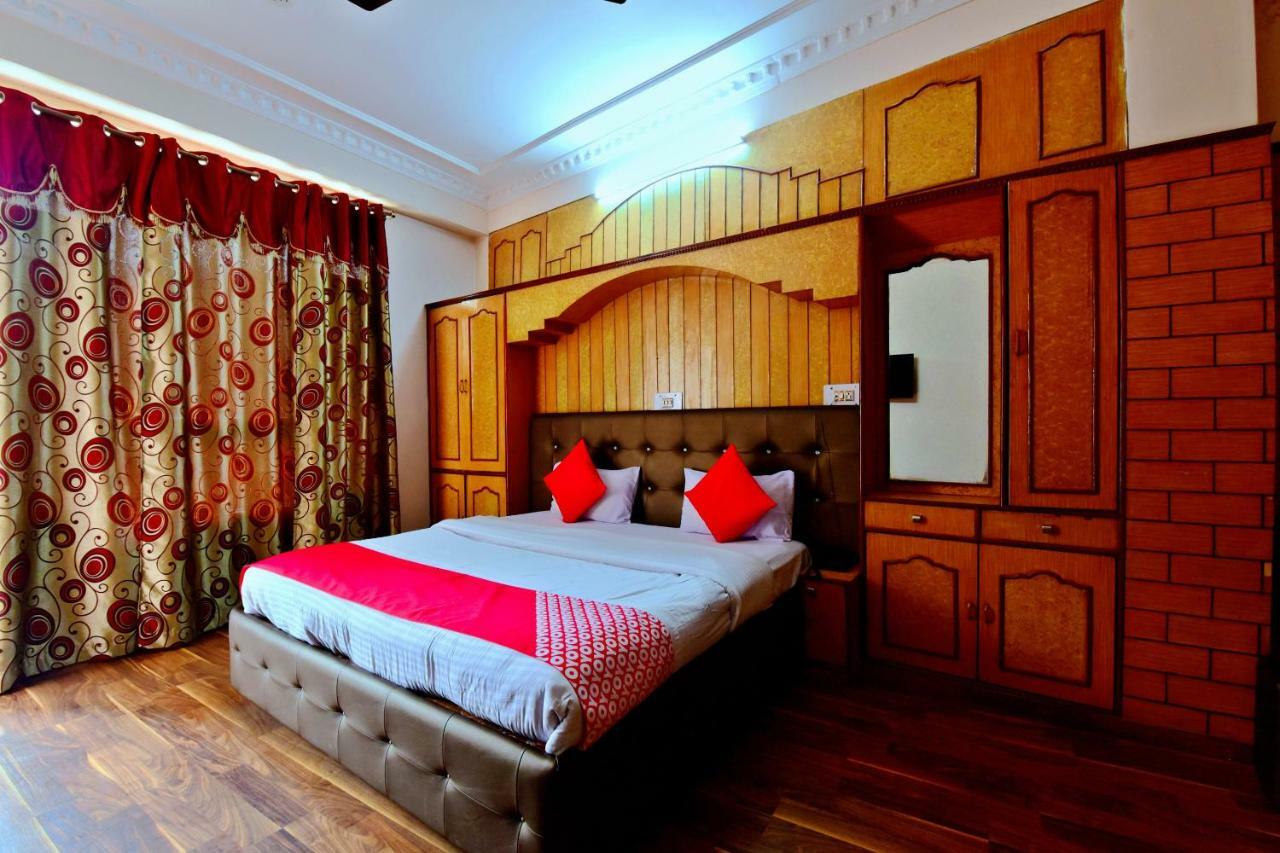 Oyo 26909 Hotel Paras Mandi Extérieur photo